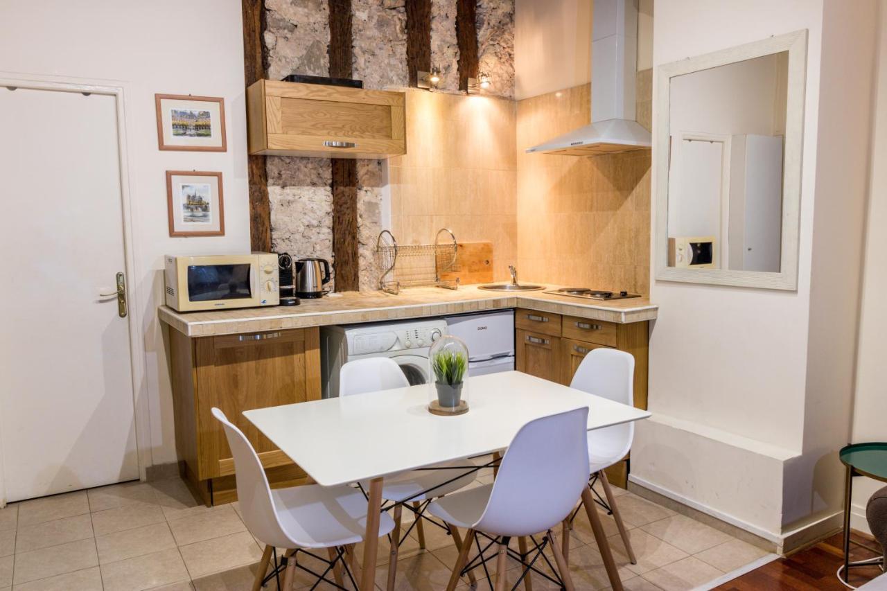 New Chic Flat : Le Marais - Place Des Vosges Paris Bagian luar foto
