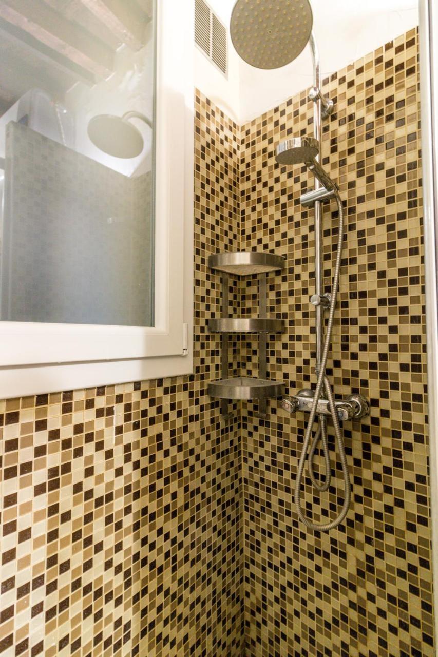 New Chic Flat : Le Marais - Place Des Vosges Paris Bagian luar foto